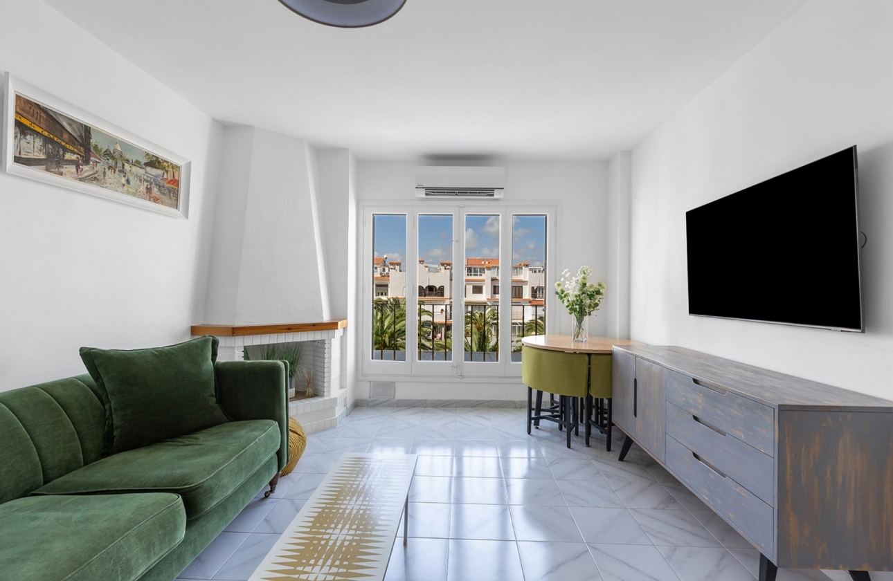 Resale - Apartment / flat - La Mata