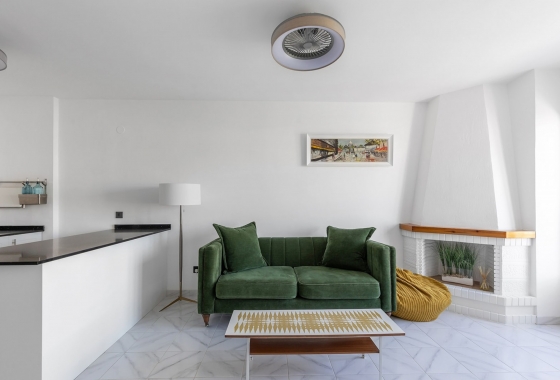 Resale - Apartment / flat - La Mata