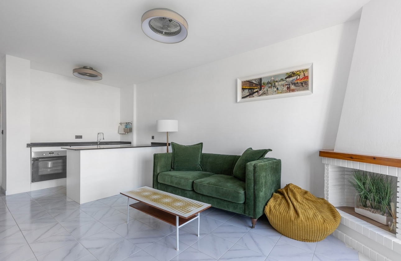 Resale - Apartment / flat - La Mata