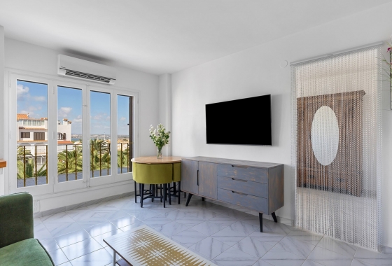 Resale - Apartment / flat - La Mata