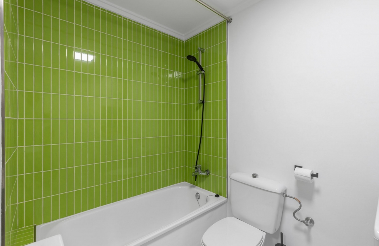 Resale - Apartment / flat - La Mata