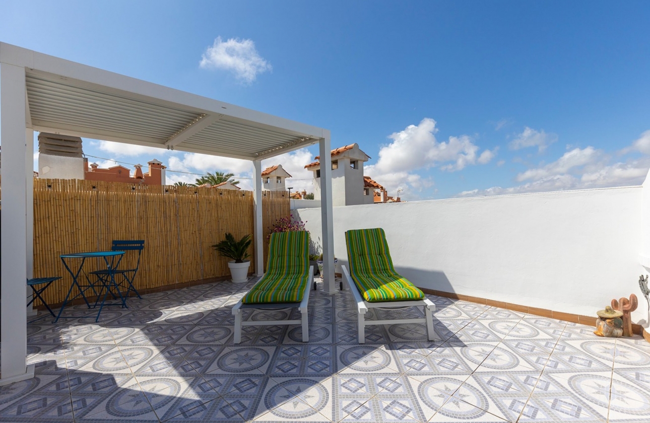 Resale - Apartment / flat - La Mata