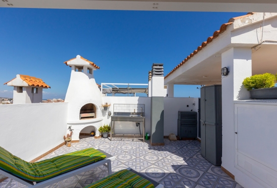 Resale - Apartment / flat - La Mata