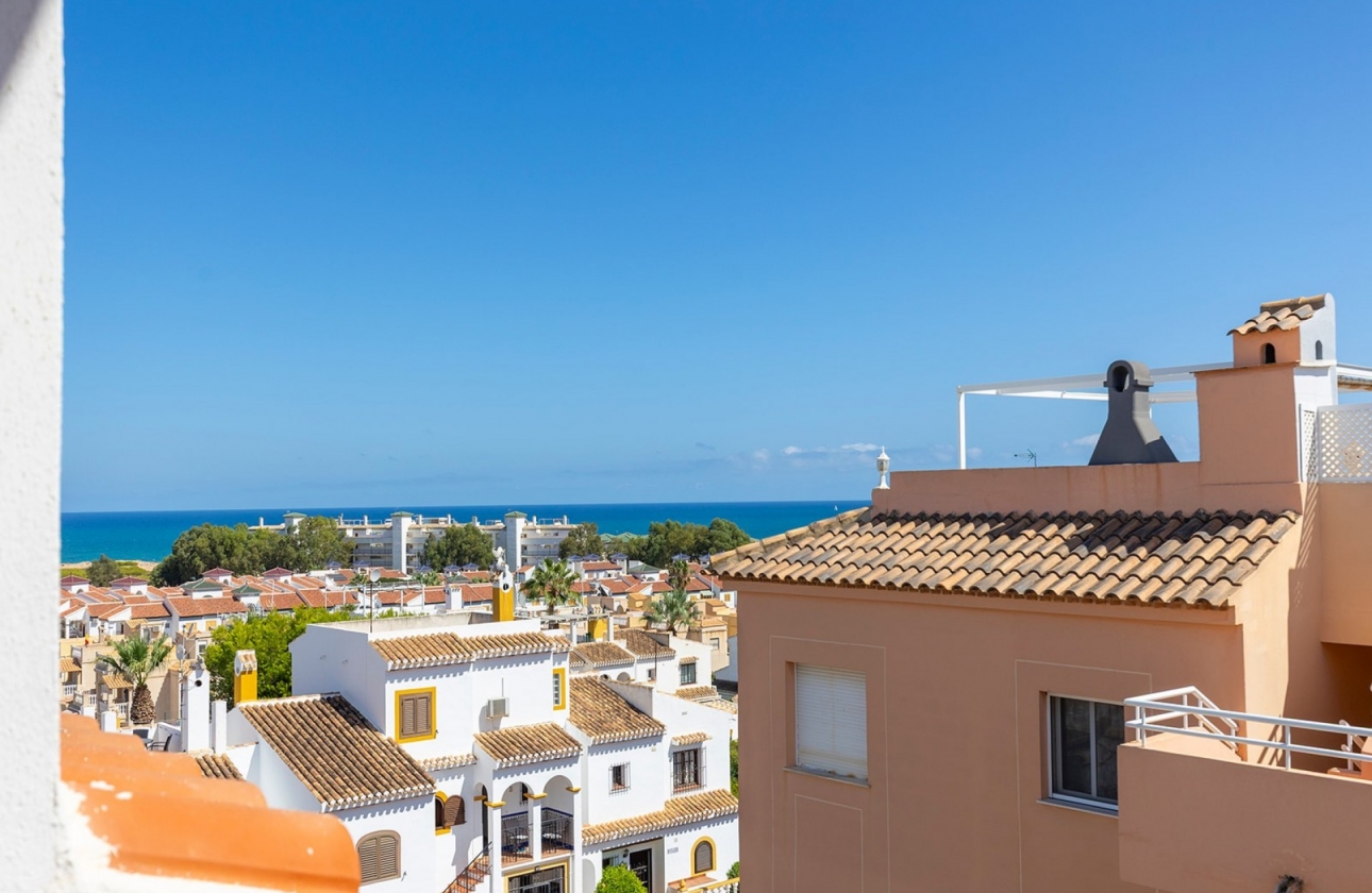 Resale - Apartment / flat - La Mata