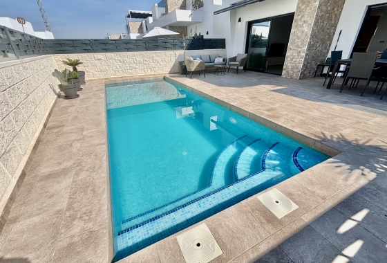 Nouvelle construction - Villa - Benijofar