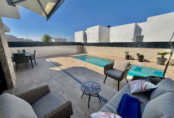 Nouvelle construction - Villa - Benijofar