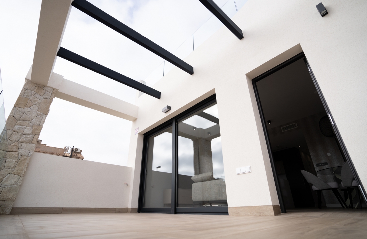 Obra nueva - Casa - Torrevieja