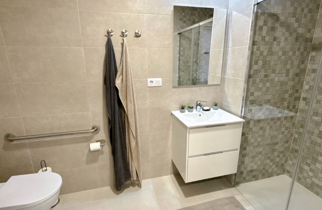 Reventa - Apartamento / piso - Pilar de la Horadada - Mil Palmeras