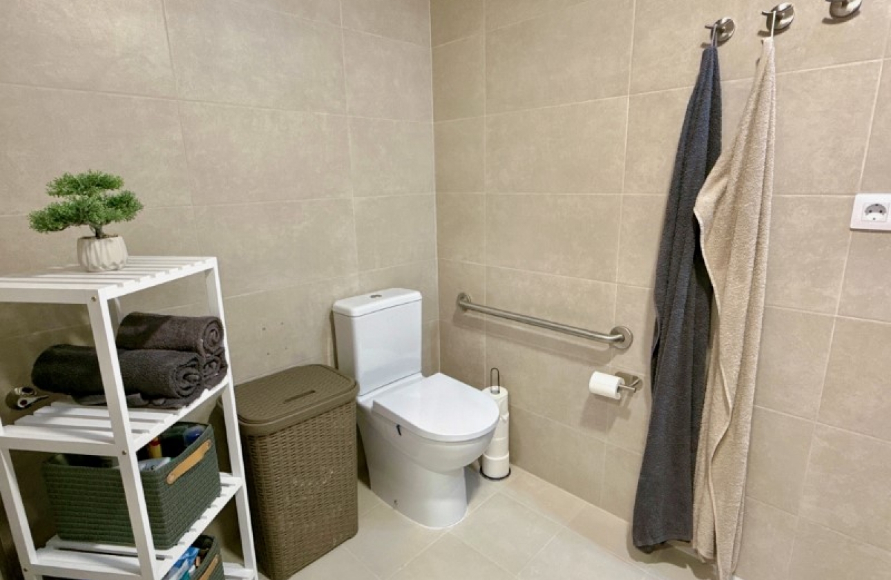 Reventa - Apartamento / piso - Pilar de la Horadada - Mil Palmeras