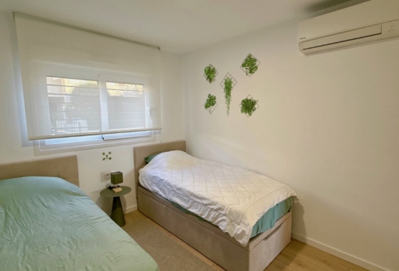 Reventa - Apartamento / piso - Pilar de la Horadada - Mil Palmeras