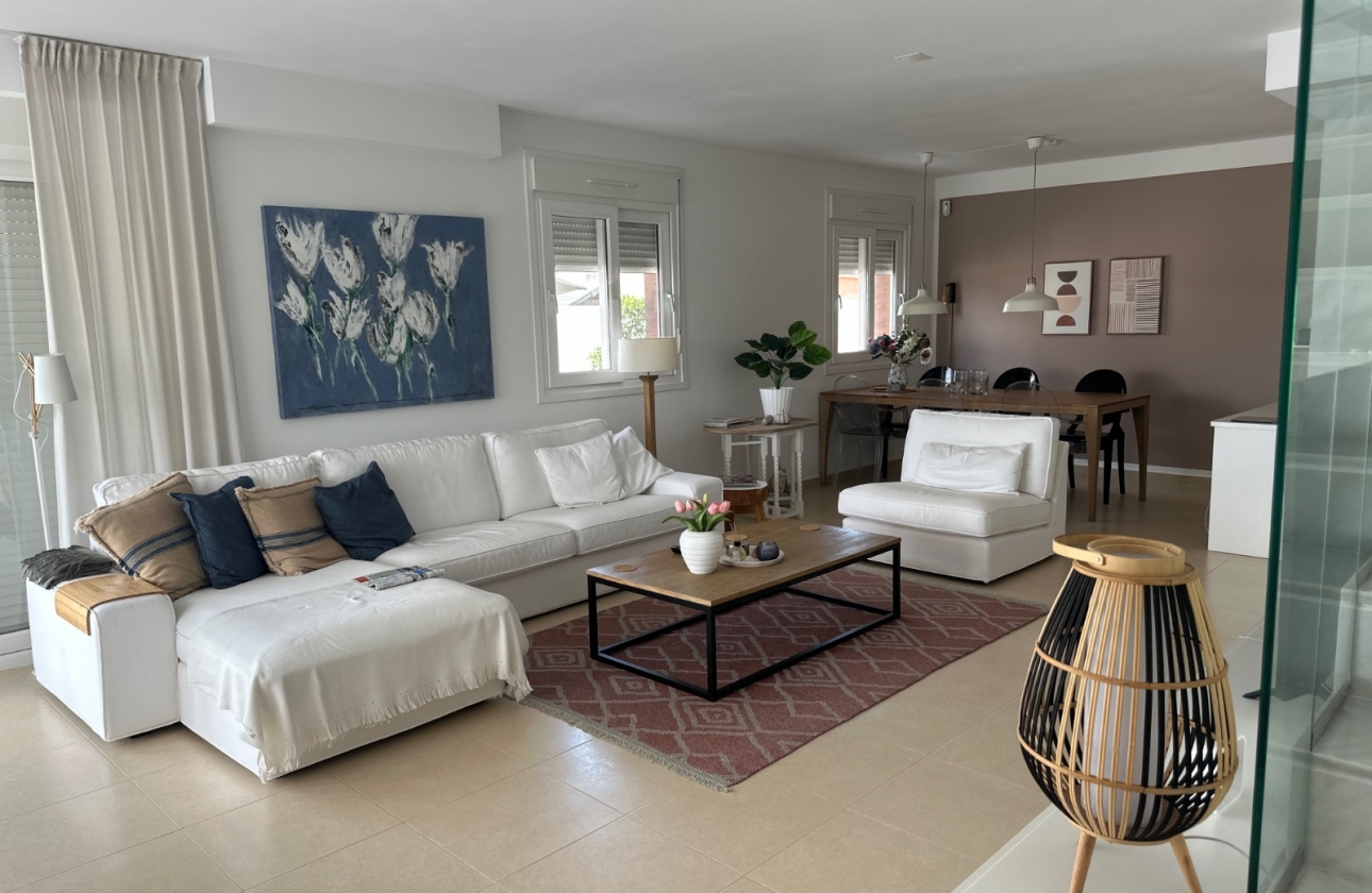 Resale - Villa - Gran Alacant