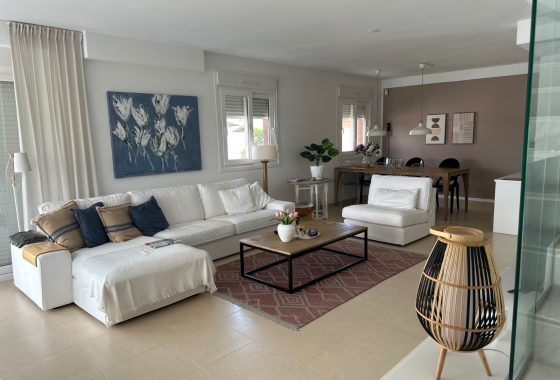 Resale - Villa - Gran Alacant