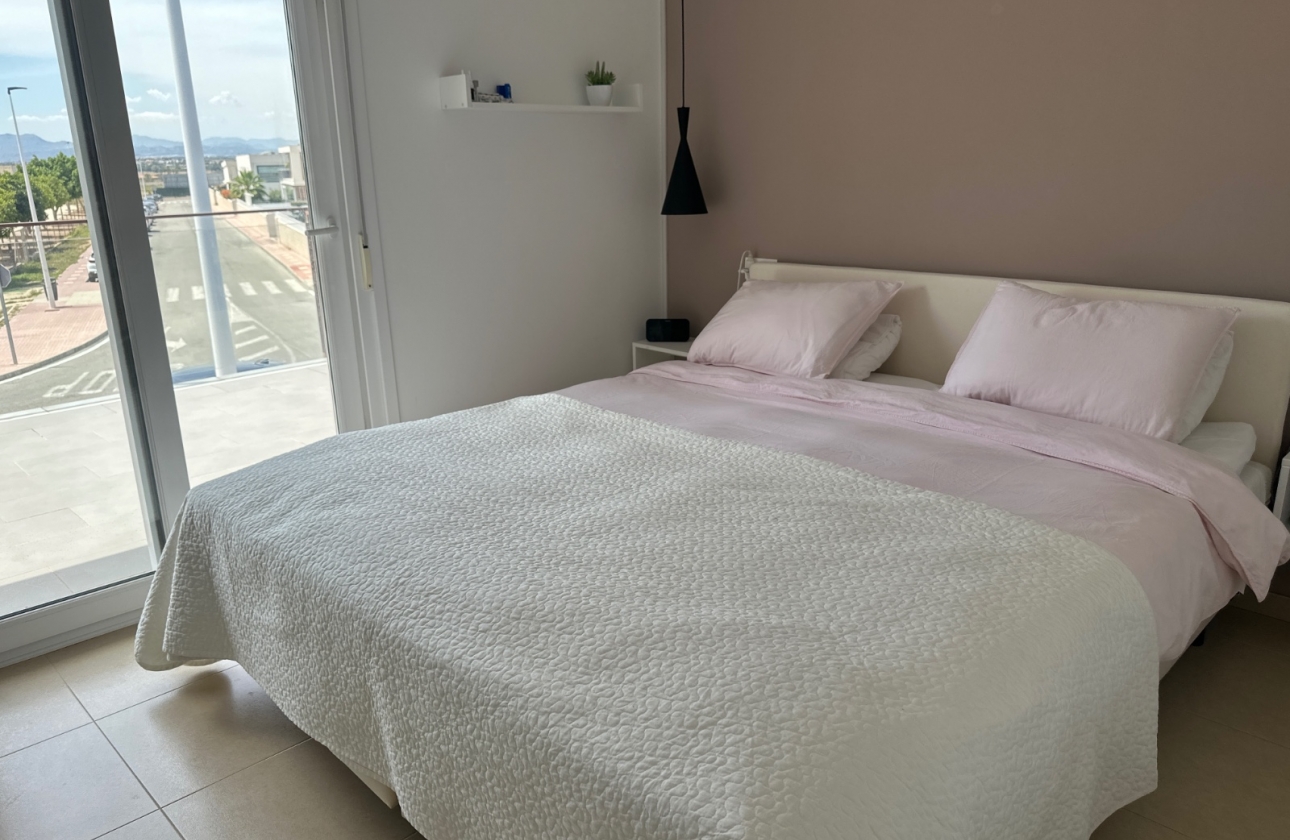 Resale - Villa - Gran Alacant