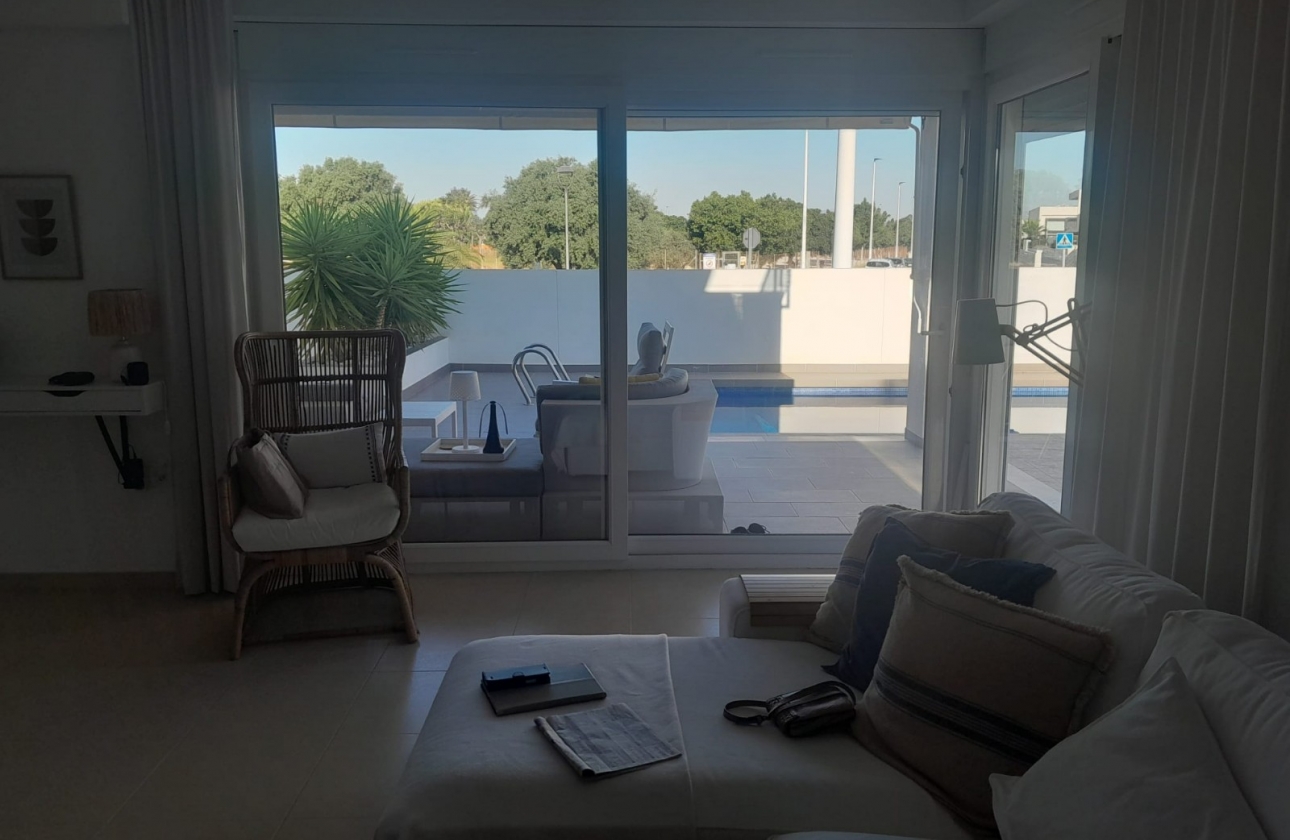 Resale - Villa - Gran Alacant