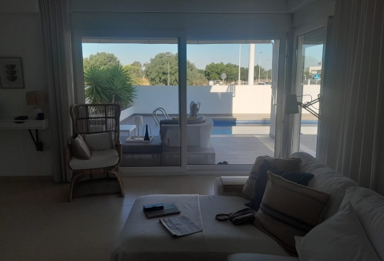 Resale - Villa - Gran Alacant