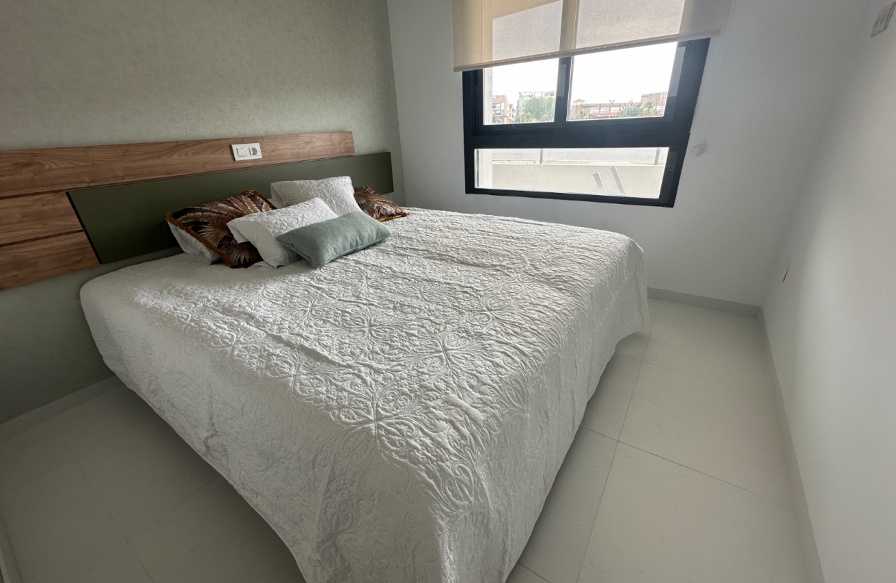 Reventa - Apartamento / piso - San Miguel de Salinas