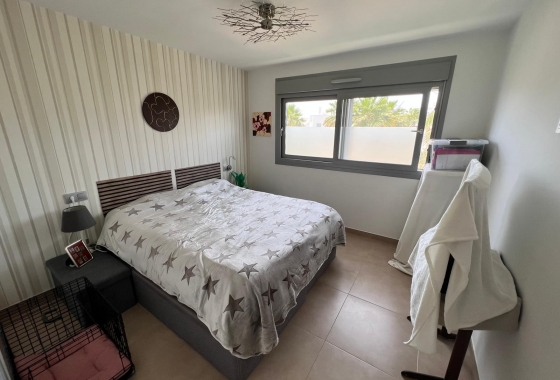 Resale - Apartment / flat - Vistabella Golf - Entre Naranjos
