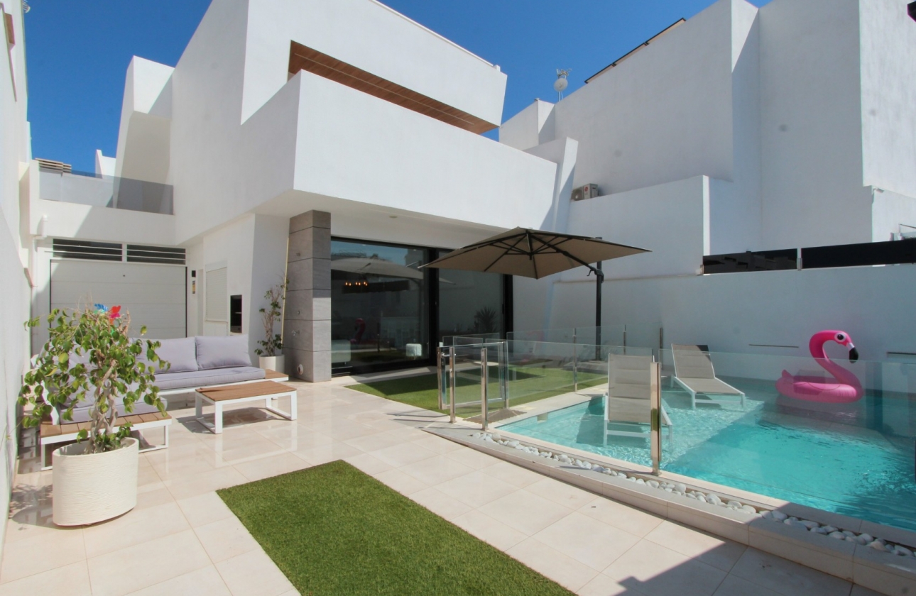 Reventa - Villa - Santiago de la Ribera