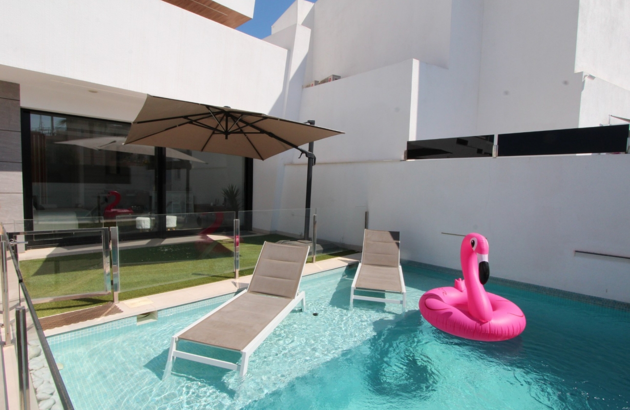 Reventa - Villa - Santiago de la Ribera