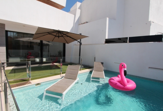 Reventa - Villa - Santiago de la Ribera