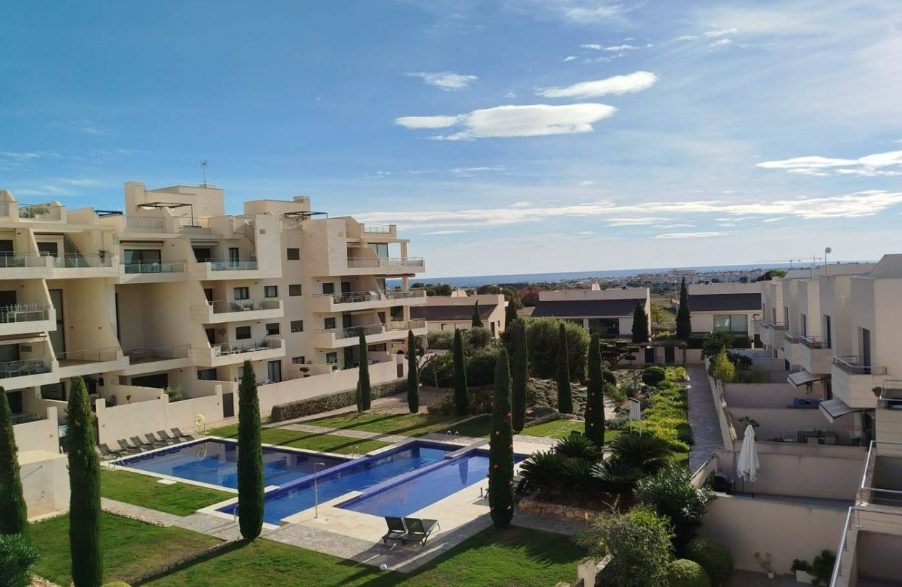 Resale - Villa - Orihuela Costa - La Zenia