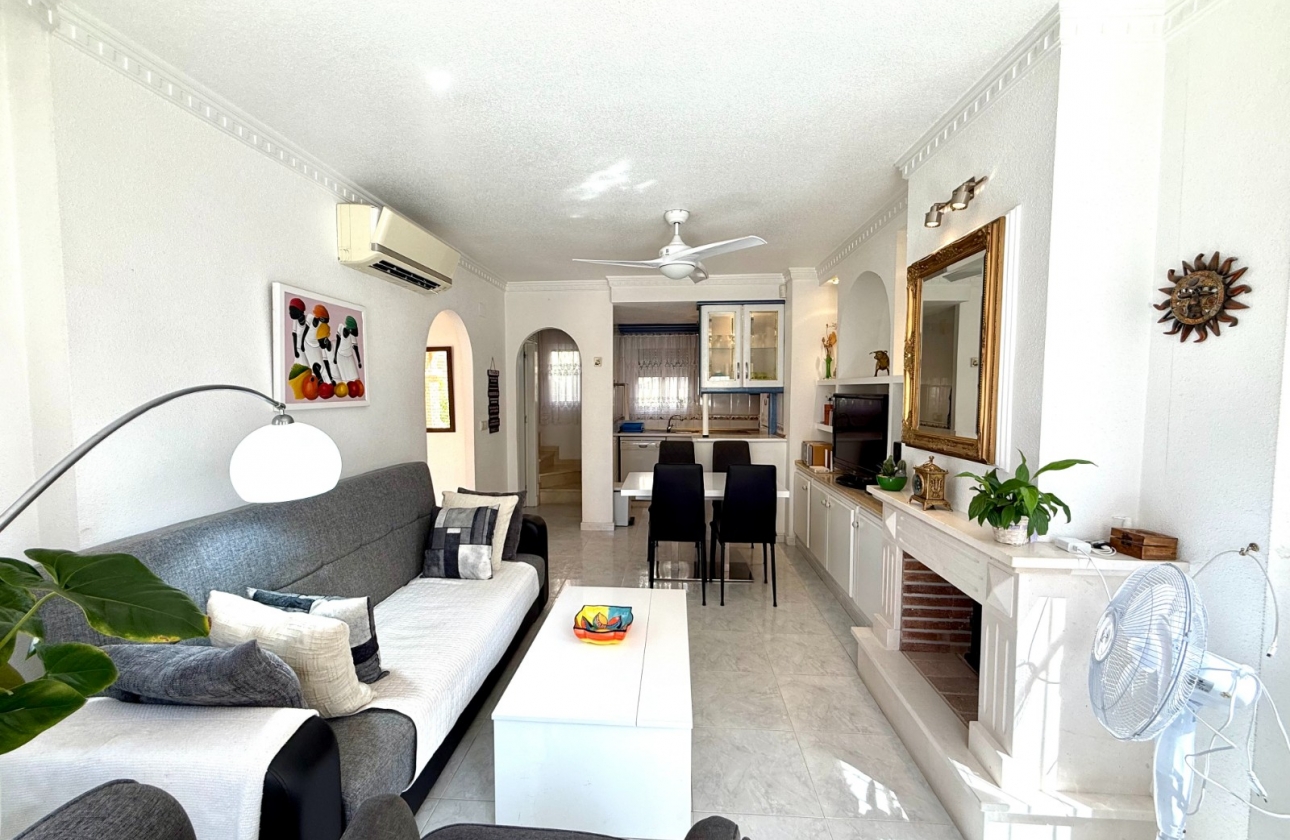 Herverkoop - Villa - Orihuela Costa - Villamartín