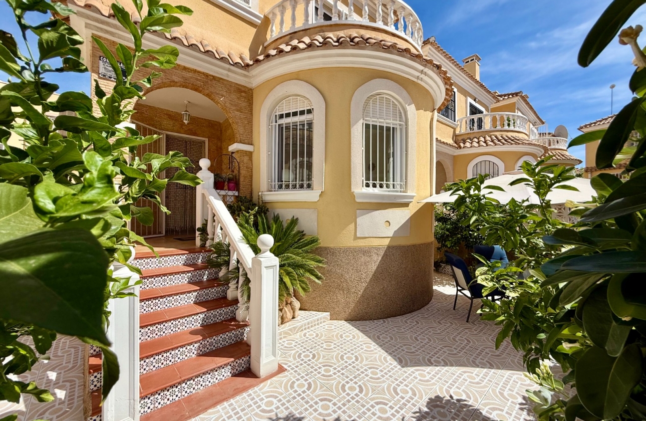 Herverkoop - Villa - Orihuela Costa - Villamartín