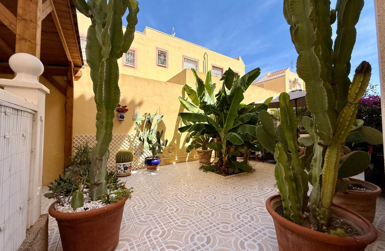 Herverkoop - Villa - Orihuela Costa - Villamartín