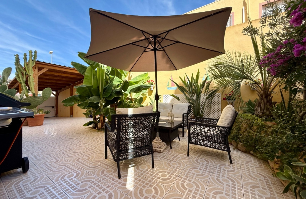 Herverkoop - Villa - Orihuela Costa - Villamartín