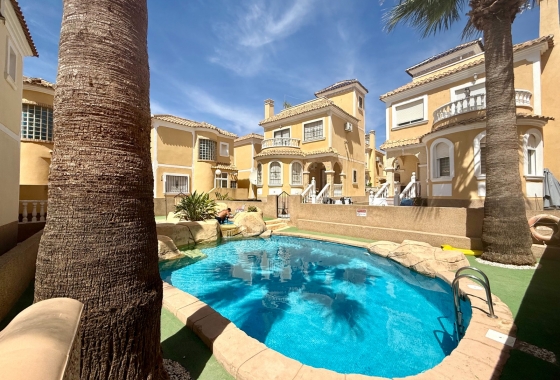 Herverkoop - Villa - Orihuela Costa - Villamartín