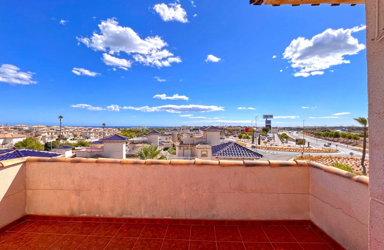 Herverkoop - Villa - Orihuela Costa - La Zenia
