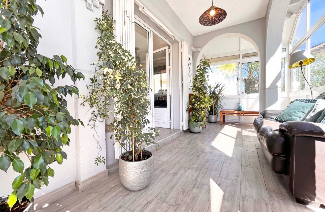 Herverkoop - Villa - Orihuela Costa - La Zenia