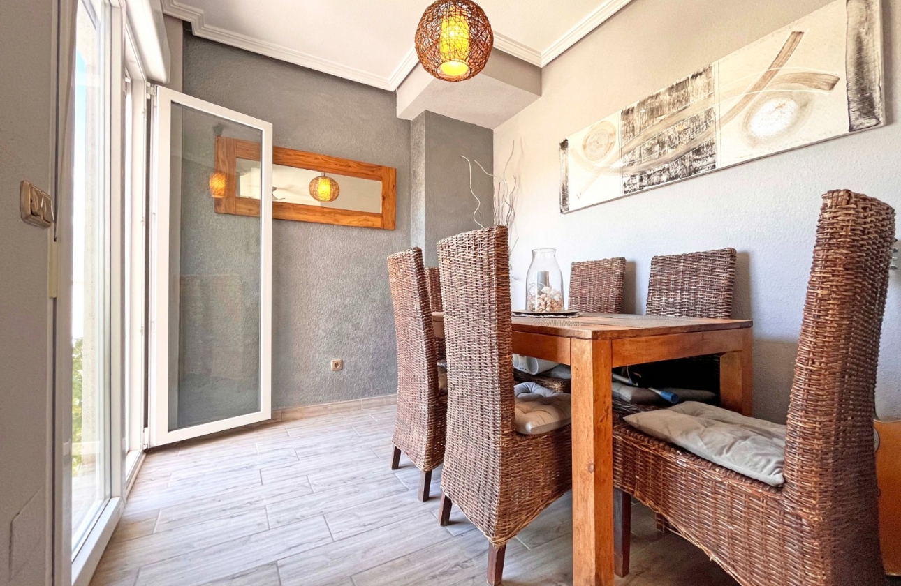 Herverkoop - Villa - Orihuela Costa - La Zenia