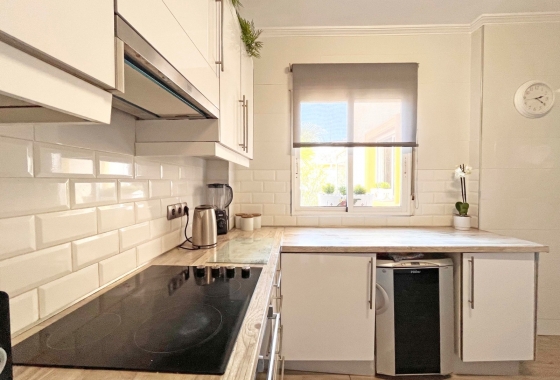 Herverkoop - Villa - Orihuela Costa - La Zenia