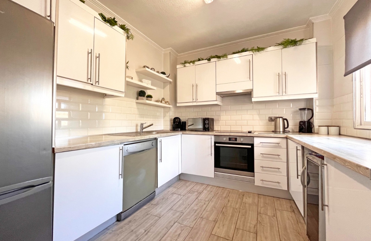 Herverkoop - Villa - Orihuela Costa - La Zenia