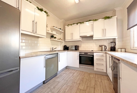 Herverkoop - Villa - Orihuela Costa - La Zenia