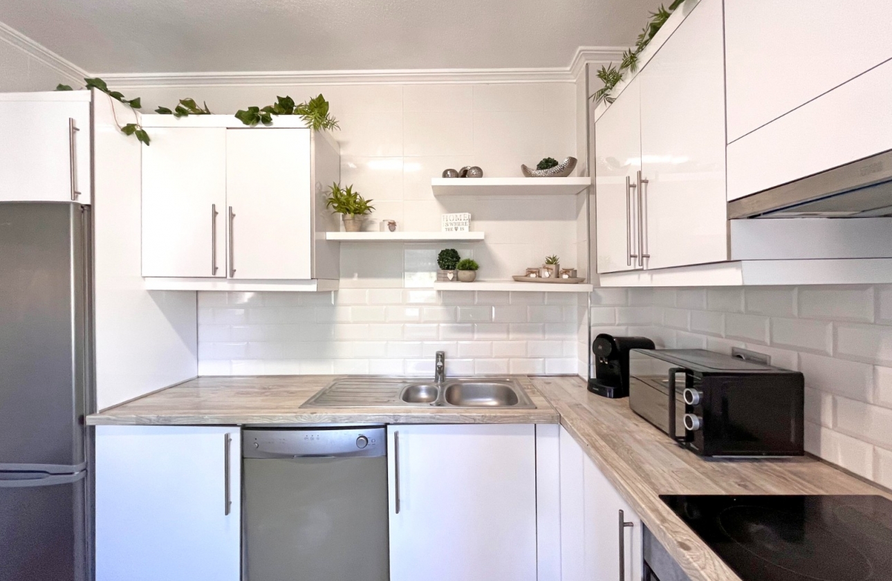 Herverkoop - Villa - Orihuela Costa - La Zenia