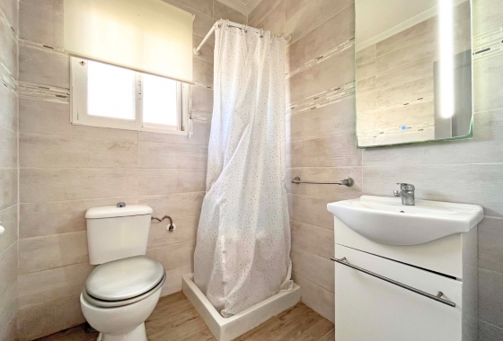 Herverkoop - Villa - Orihuela Costa - La Zenia