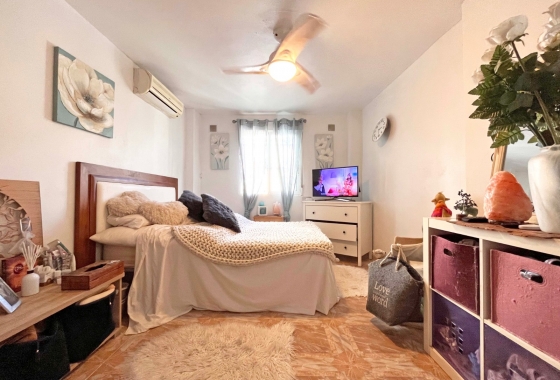 Herverkoop - Villa - Orihuela Costa - La Zenia