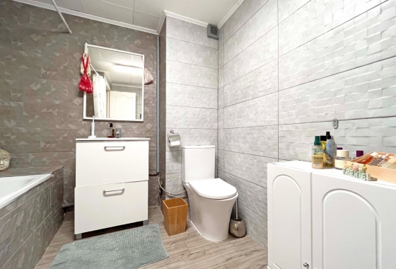 Herverkoop - Villa - Orihuela Costa - La Zenia