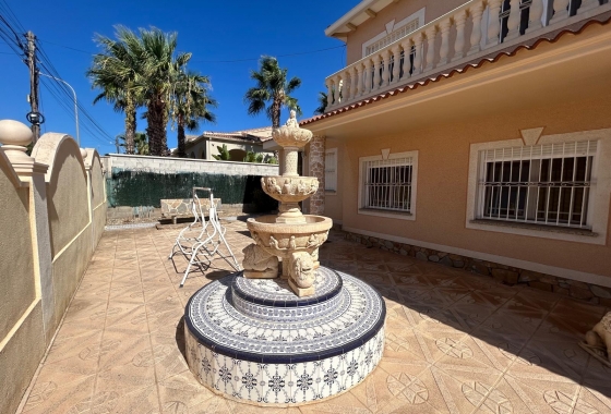 Resale - Villa - Ciudad Quesada - town