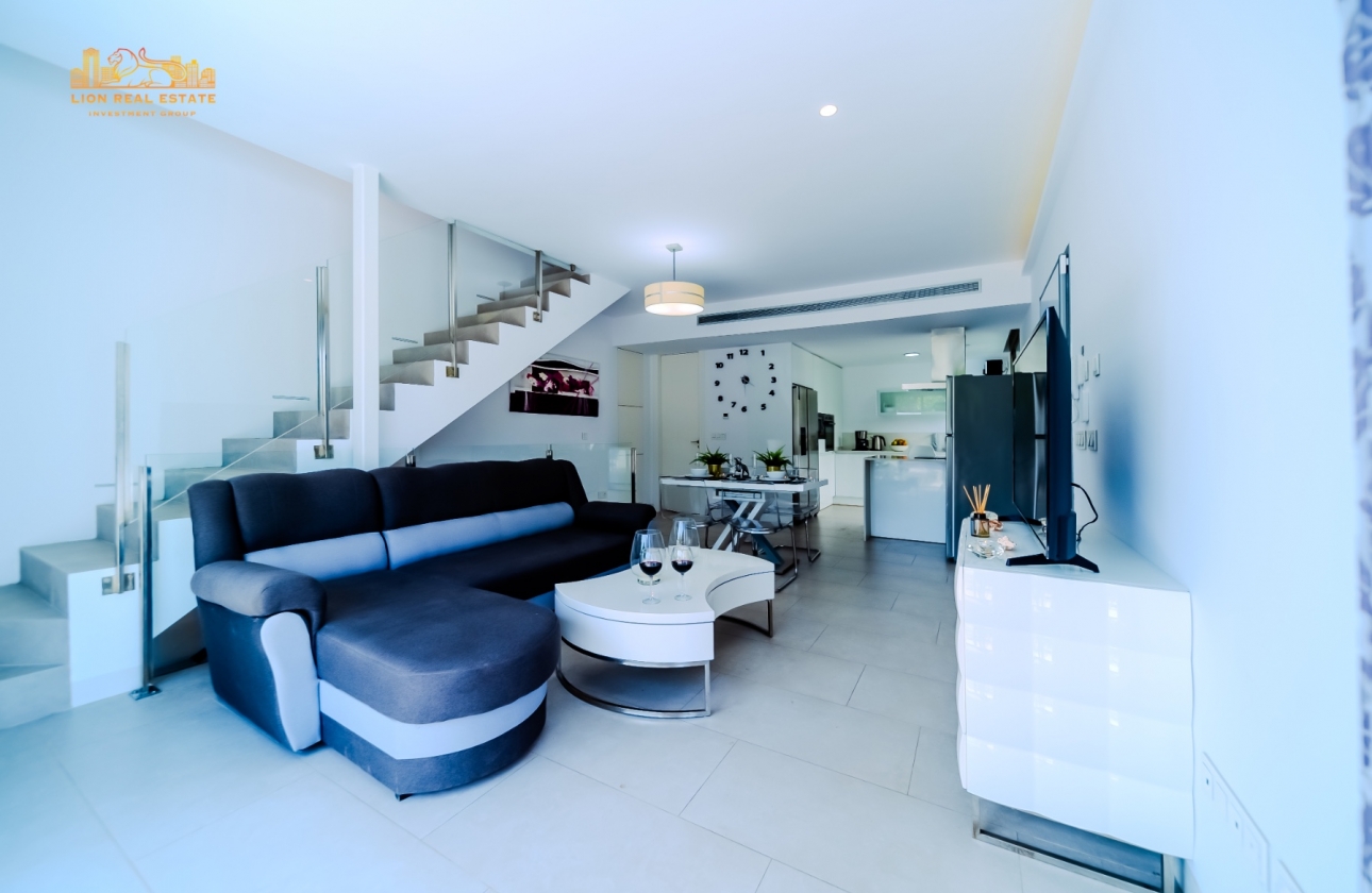 Resale - Villa - Orihuela Costa - Villamartín