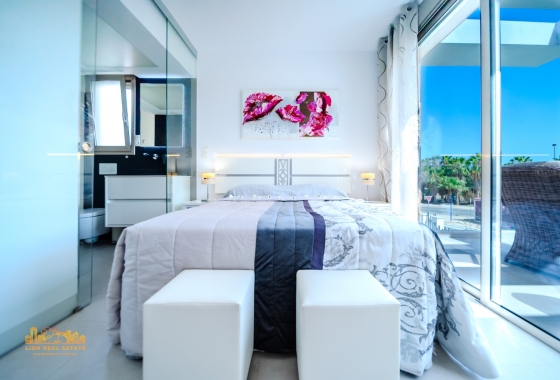 Resale - Villa - Orihuela Costa - Villamartín