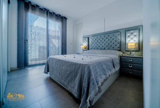 Resale - Villa - Orihuela Costa - Villamartín