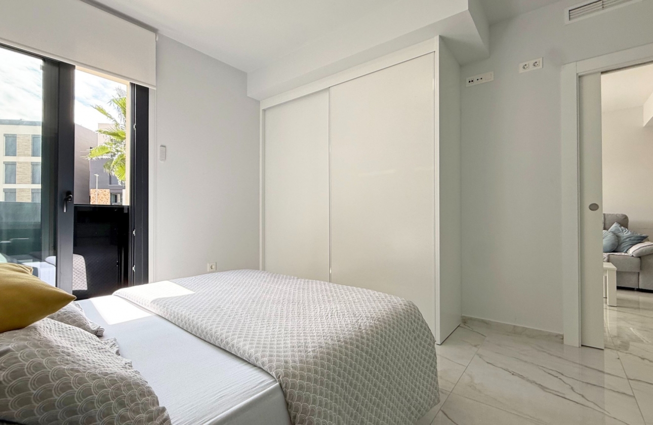 Resale - Apartment / flat - Orihuela Costa - Los Altos