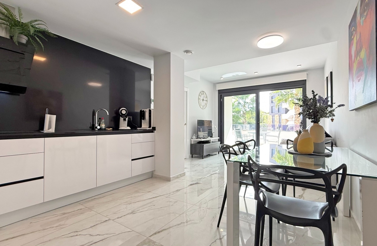 Resale - Apartment / flat - Orihuela Costa - Los Altos