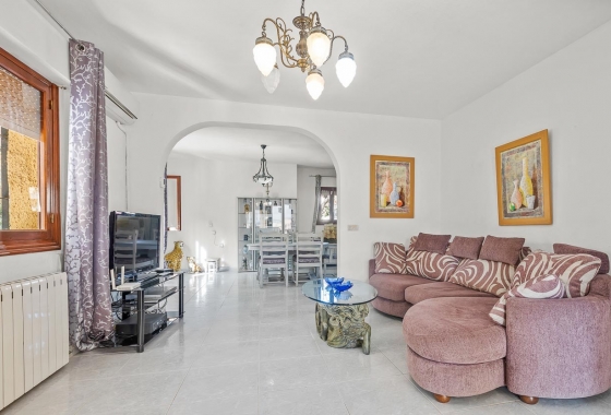 Resale - Villa - Villamartin - Res. Las Filipinas