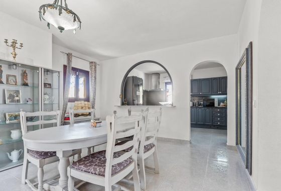 Resale - Villa - Villamartin - Res. Las Filipinas