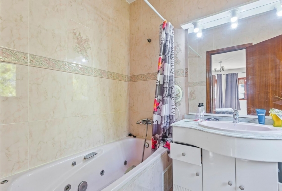 Resale - Villa - Villamartin - Res. Las Filipinas