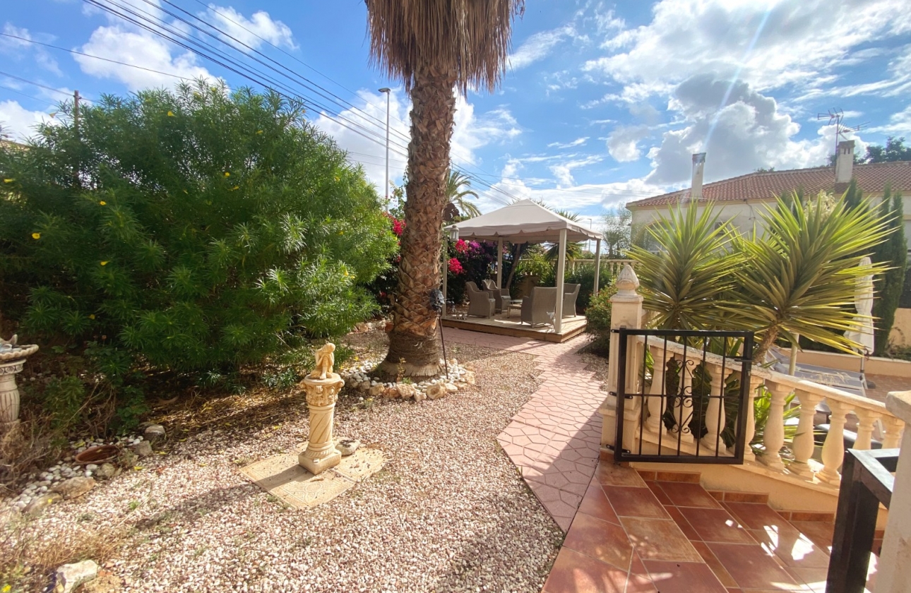 Resale - Villa - Ciudad Quesada